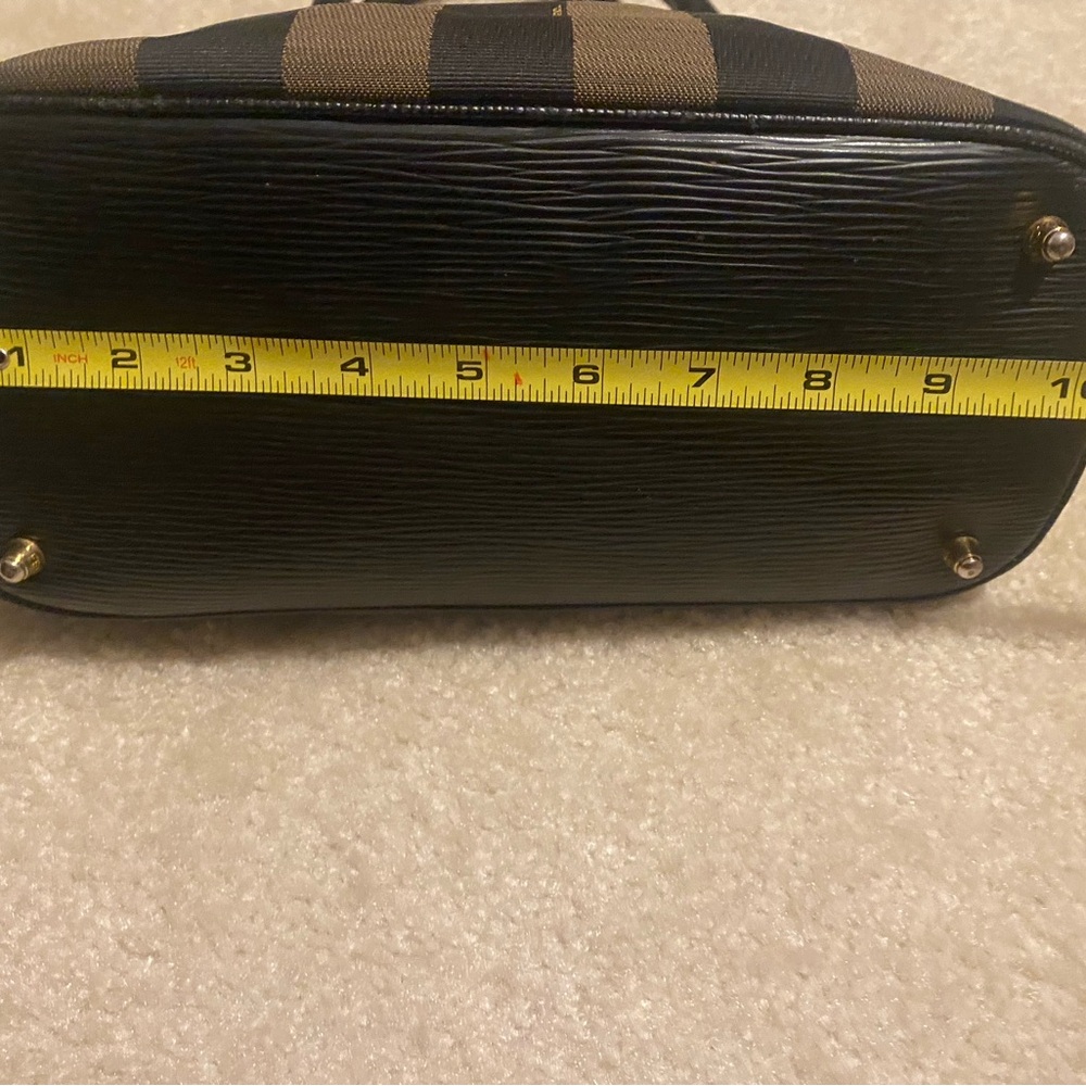 Gorgeous FENDI BAG! - Picture 7 of 12